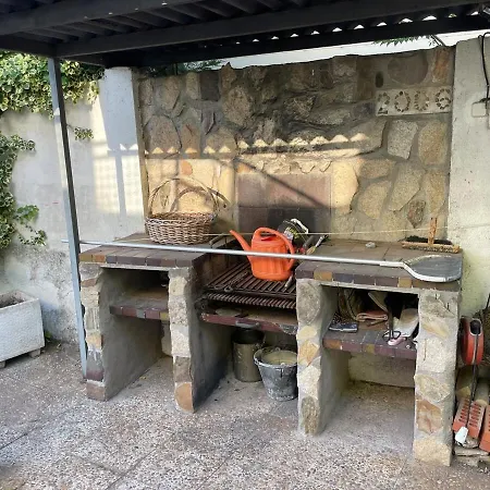 Con Piscina, Jacuzzi Y Basket Junto Al De El Burguillo Las Cruceras