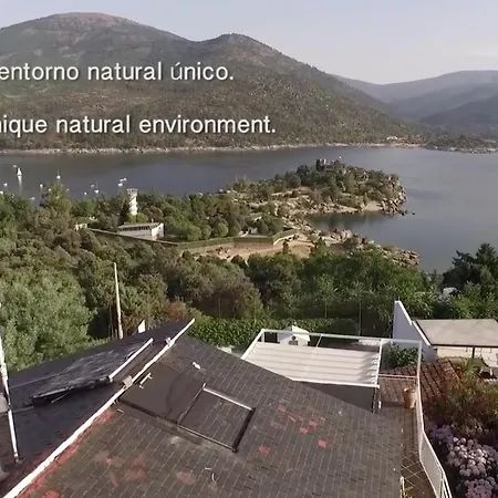 ヴィラ Con Piscina, Jacuzzi Y Basket Junto Al De El Burguillo *