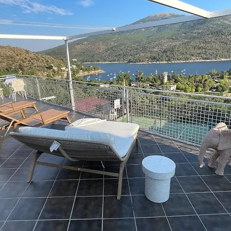 Con Piscina, Jacuzzi Y Basket Junto Al De El Burguillo Villa