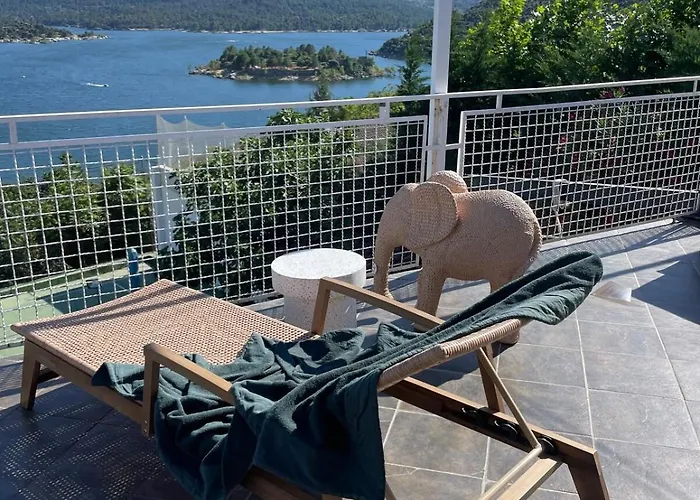 Con Piscina, Jacuzzi Y Basket Junto Al De El Burguillo * Las Cruceras