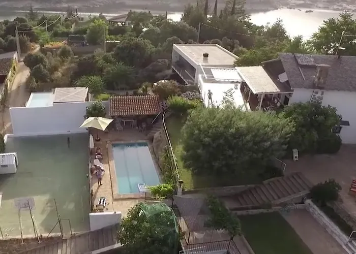 Con Piscina, Jacuzzi Y Basket Junto Al De El Burguillo Лас-Крусерас