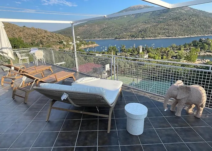 Con Piscina, Jacuzzi Y Basket Junto Al De El Burguillo 빌라